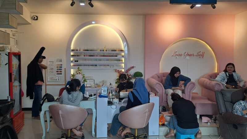 Bisnis kecantikan Tuban.
