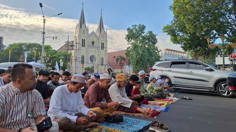 Salat Id.