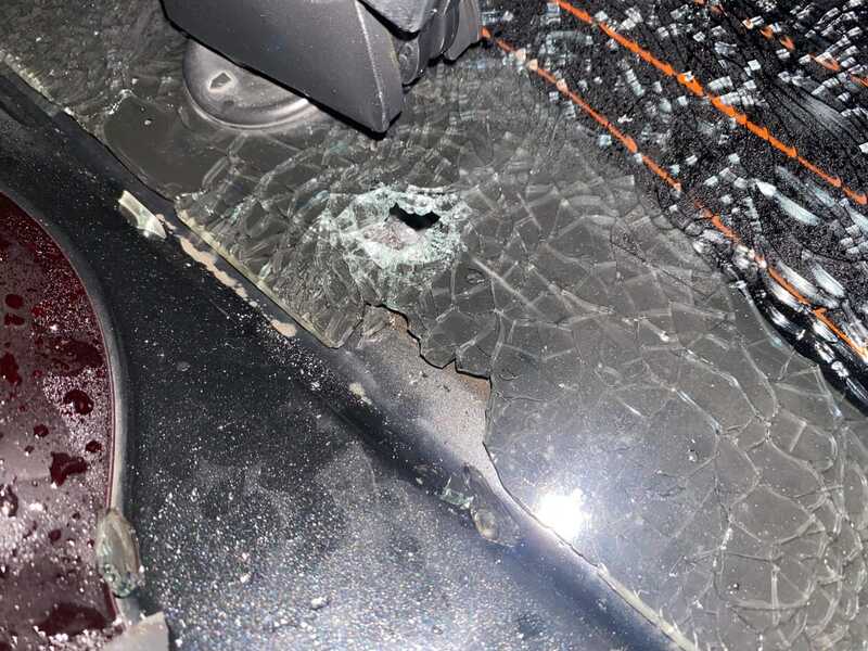Mobil warga di Malang ditembak.