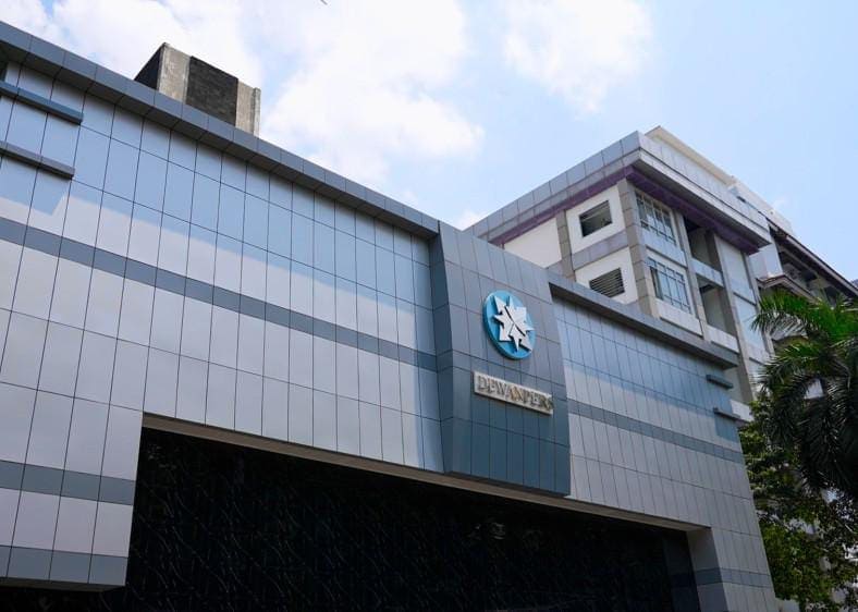 Anggota Dewan Pers.