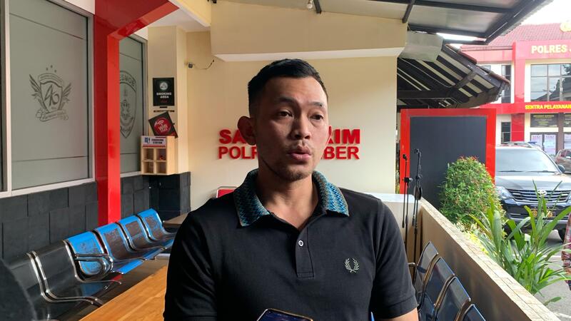 Bu Guru Salsa di Jember Diperiksa Polisi gegara Video Syur Viral 2 Bu guru Salsa diperiksa.