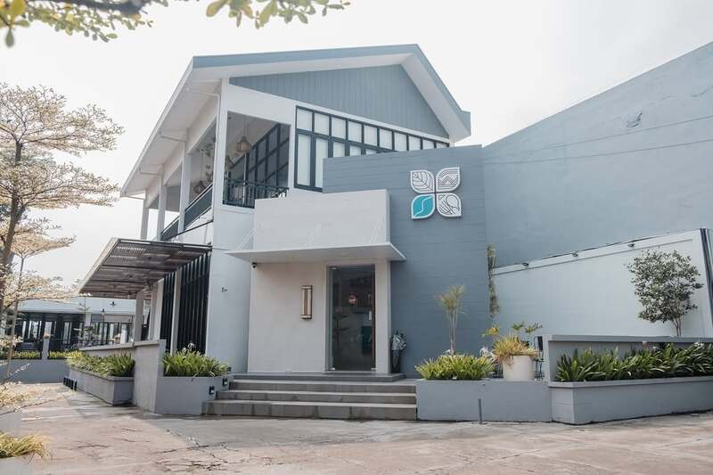 Cafe live music Blitar.