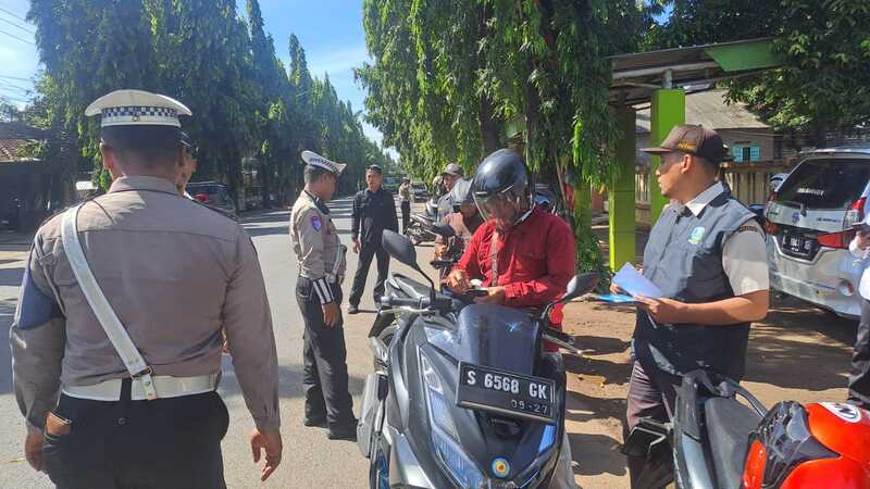 Motor di Tuban.