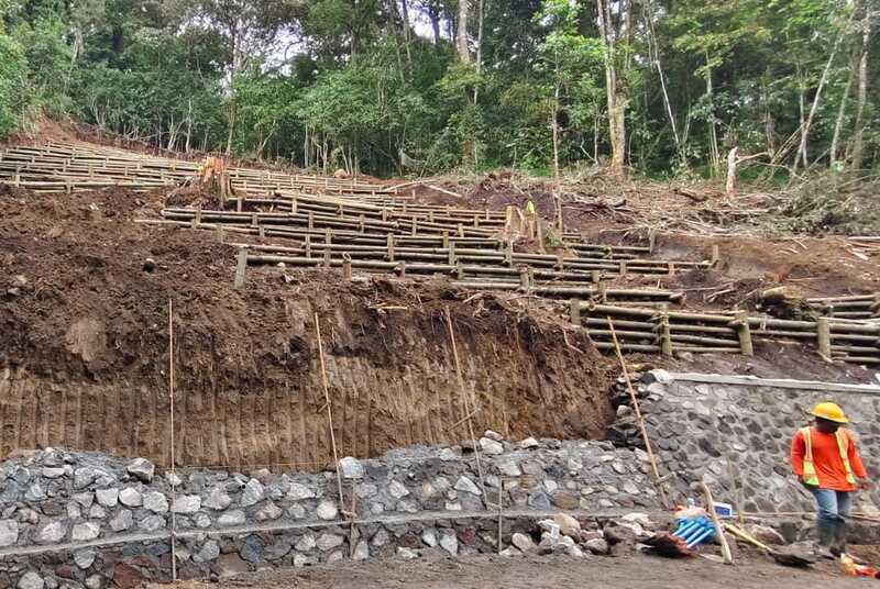 Jalur Pacet-Cangar.