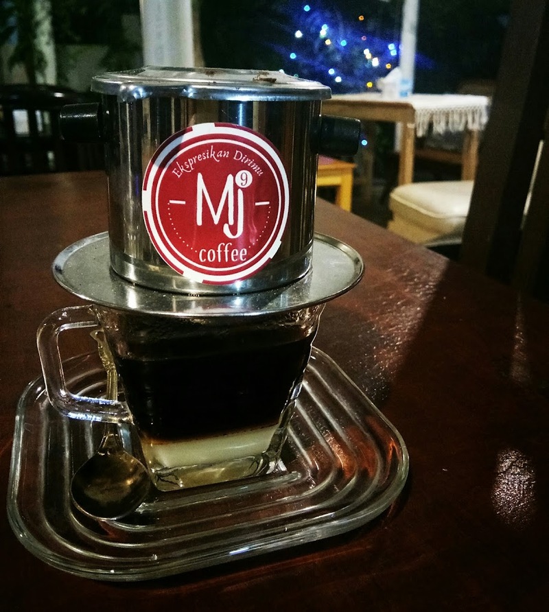 Warung Kopi Kediri Dekat Kampus, Cocok Buat Nugas 3 Warung kopi dekat kampus di Kediri.