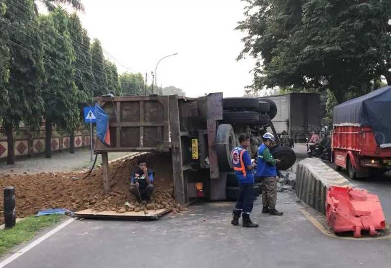 Kecelakaan truk.