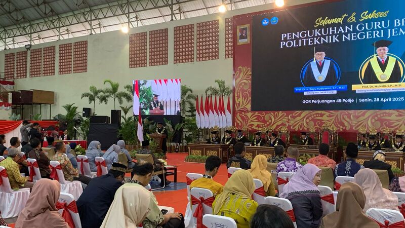 Guru besar baru Polije.