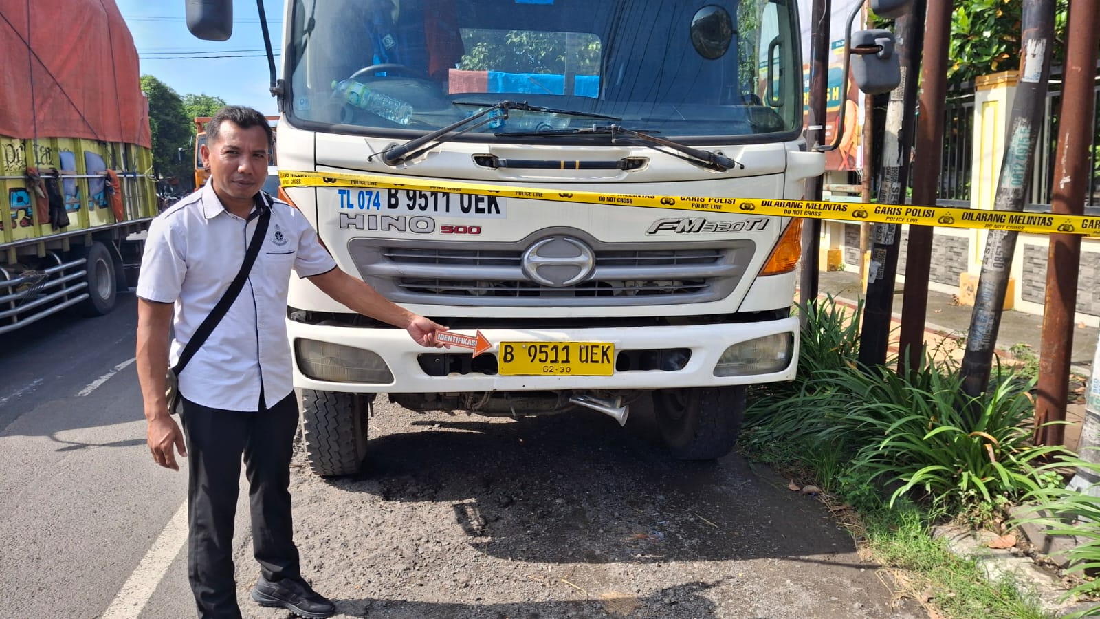 Sopir Truk Meninggal Dunia Dalam Kabin