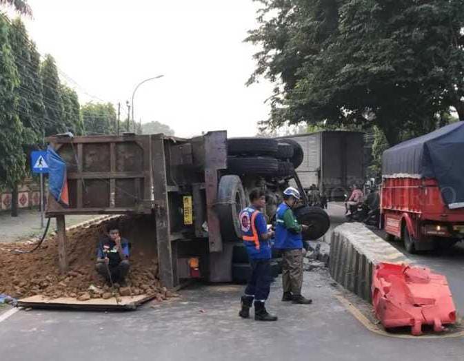 Kecelakaan depan SPN Polda Jatim di Mojokerto