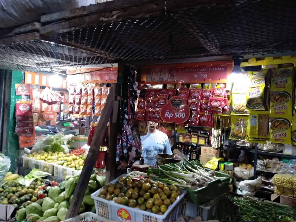 Harga Bahan Pokok di Pasar Pakis