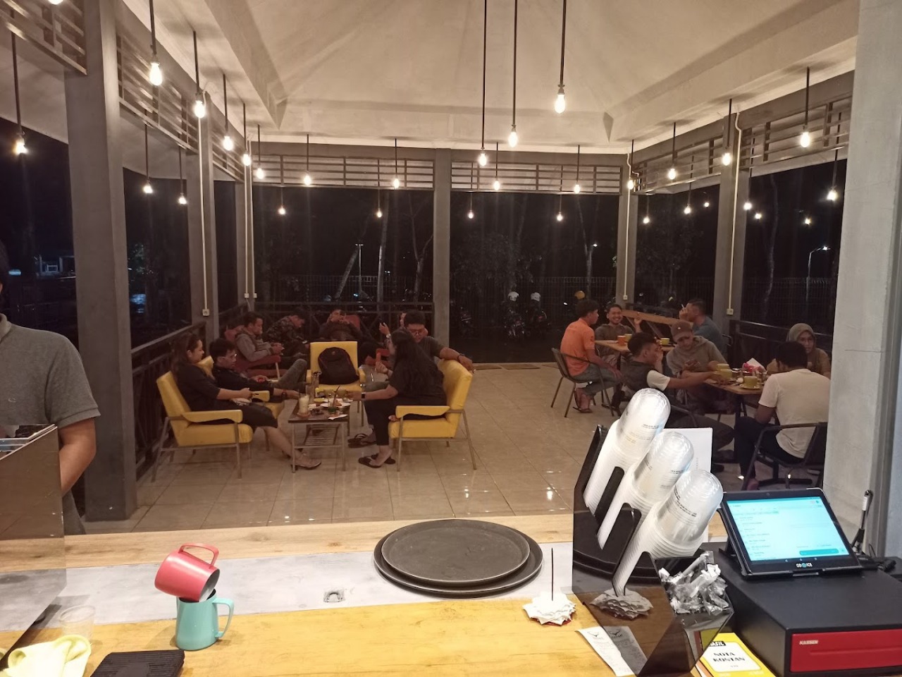 Cafe 24 Jam