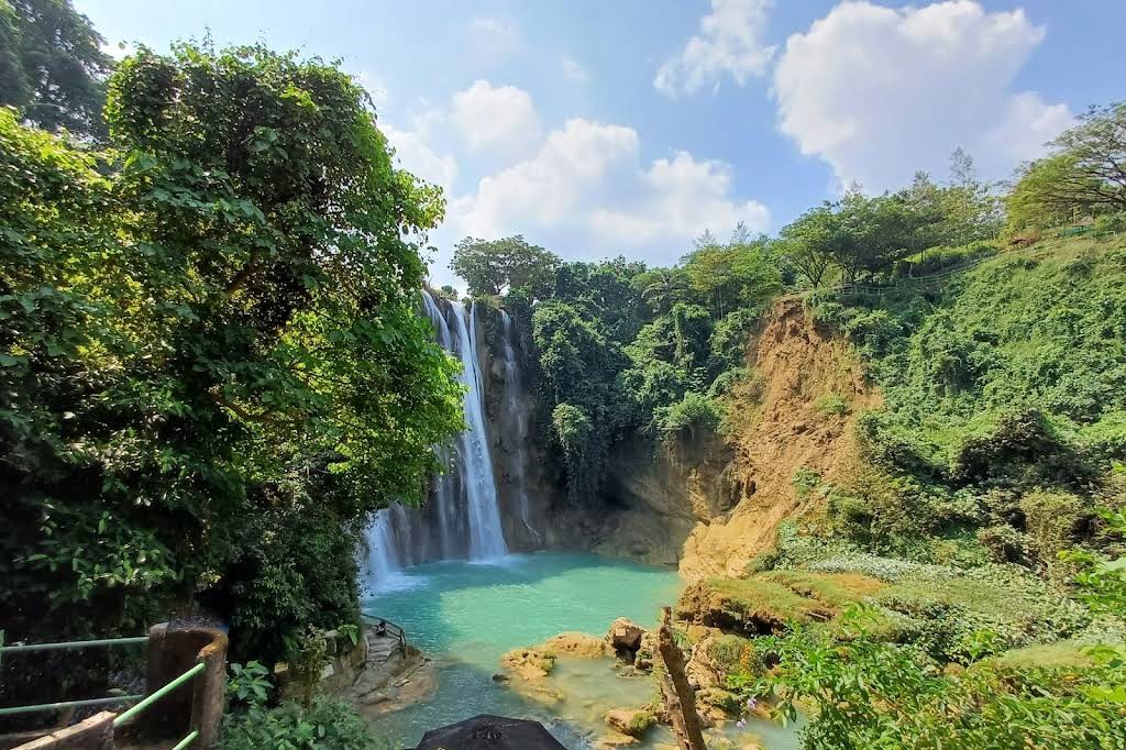 Air Terjun di Tuban Ini Cocok Pecinta Alam Pemula 2 Air Terjun di Tuban