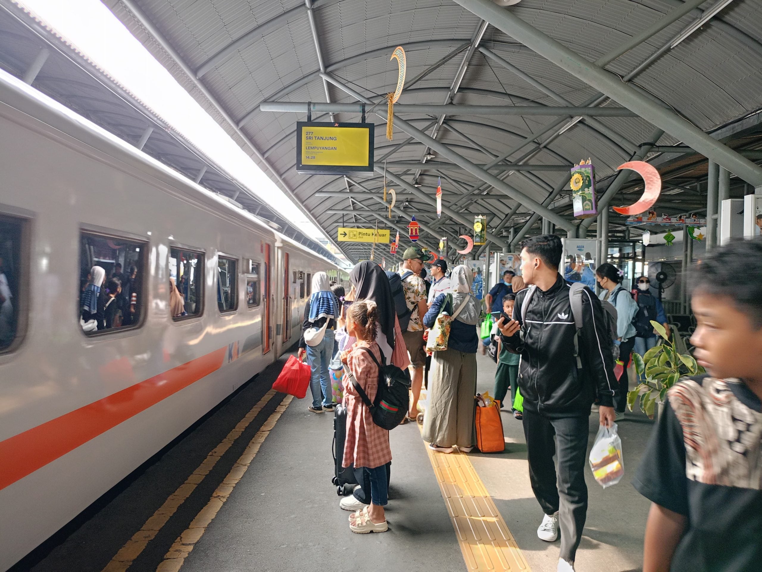 stasiun 1 scaled