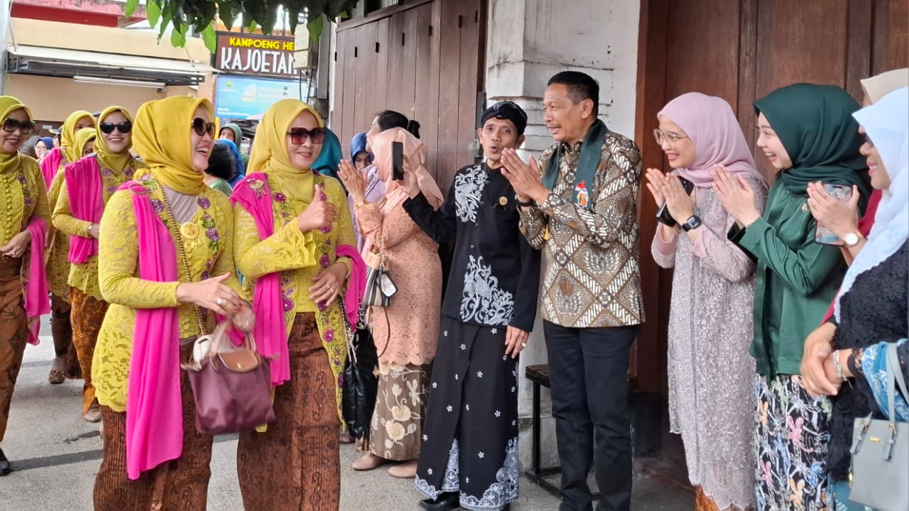 Ketua DPRD Kota Malang Apresiasi Batik Fashion on The Street Kayutangan Heritage Libatkan Anak Muda 7 Batik Fashion on The Street 1