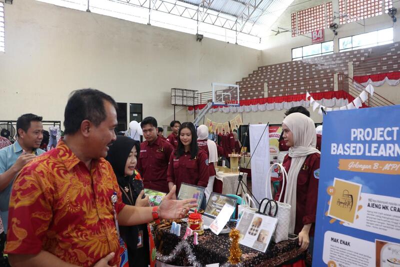 Pameran karya di Polije.