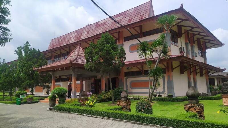 Tempat belajar sejarah Mojokerto.