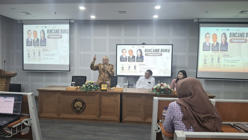 LPPM UM Ikut Menapaki Jejak Perjuangan Kartini lewat Bincang Buku “Trilogi Kartini” 3 Bincang Buku Trilogi Kartini LPPM UM.