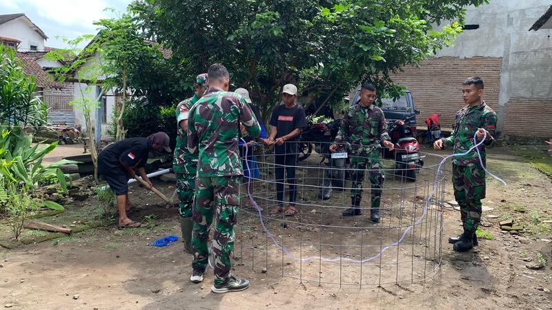 Bantuan Kolam Ikan TMMD Ke-124 Jember, Tingkatkan Ekonomi Warga Plalangan 1 Kolam ikan TMMD.