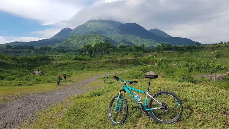 Wisata sepeda Mojokerto.
