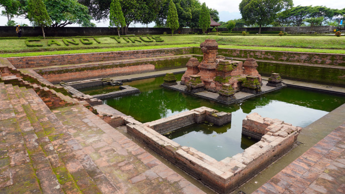 5 Wisata Sejarah Mojokerto yang Menyimpan Jejak Kejayaan Majapahit