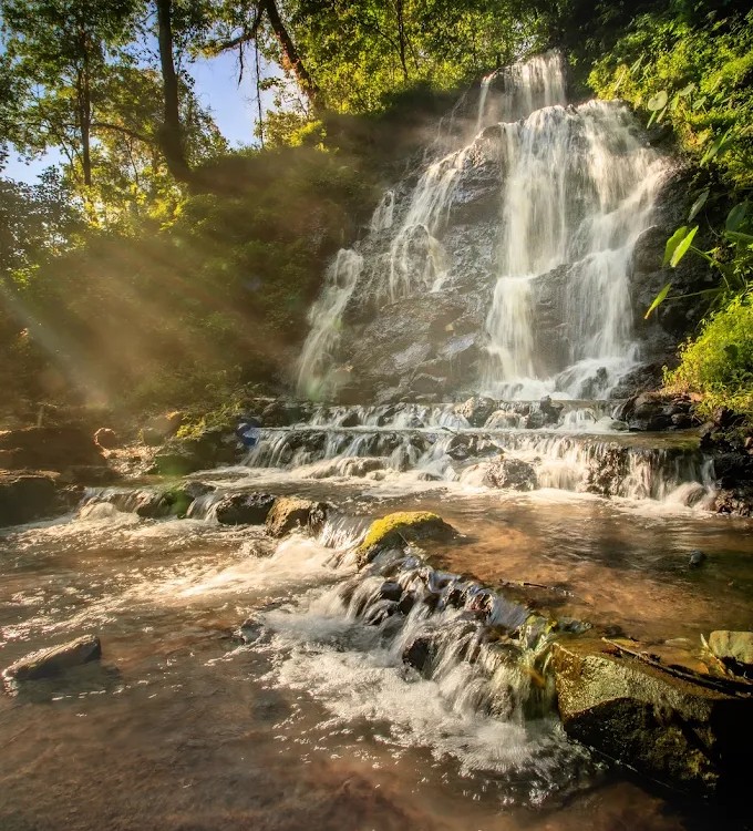 Air Terjun Watu Lumpang Pasuruan