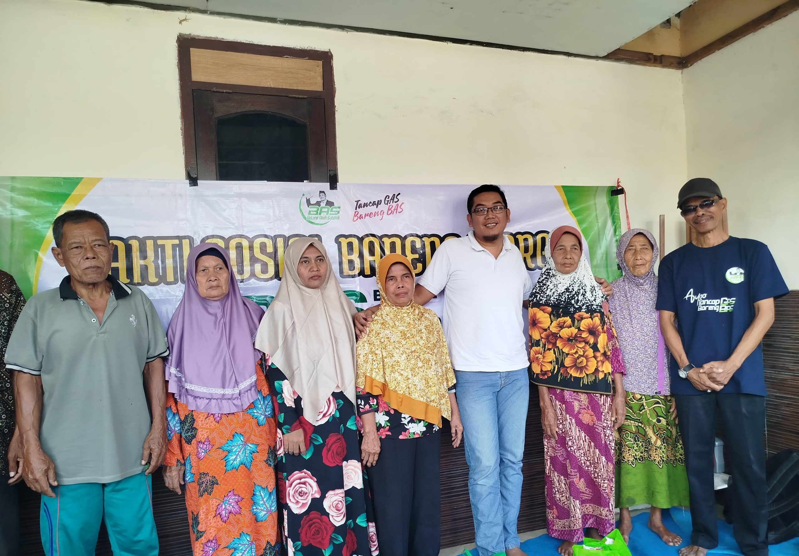 Bolone Abah Subandi: Dari Relawan Politik Jadi Relawan Sosial 2 Bolone Abah Subandi 1