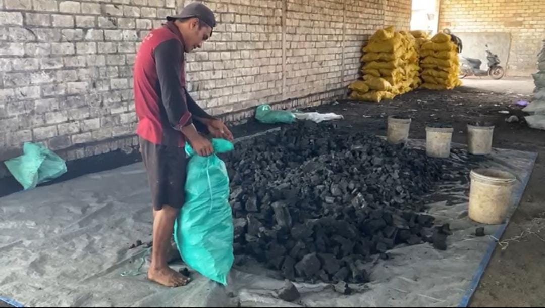 Arang Kayu Asem Tuban
