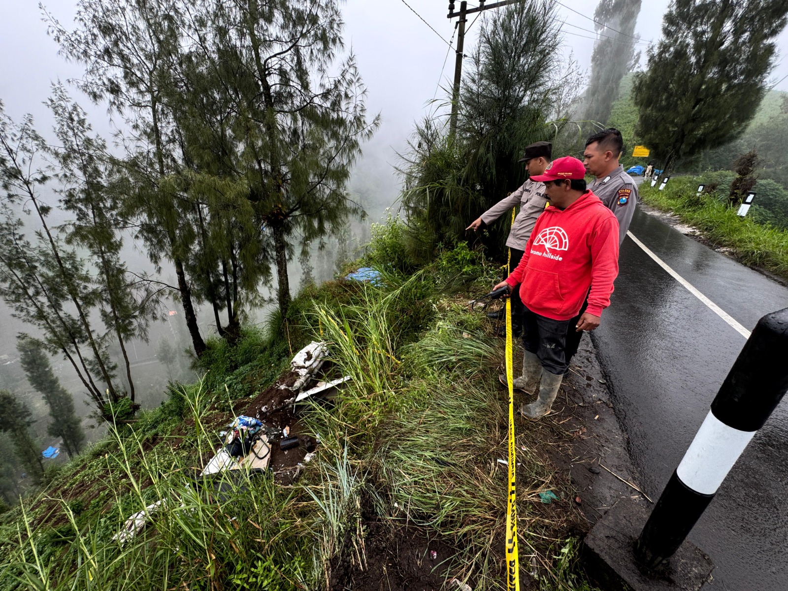 Jeep Wisatawan Gunung Bromo