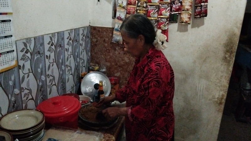 Kuliner enak tahu telur di Pujon.