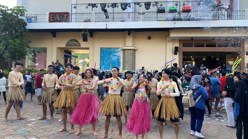"Splash Color Party" Sambut Liburan Seru di Hawai Waterpark Malang, Selalu Ada yang Baru! 4 Hawai Waterpark Malang 2025.