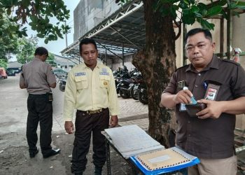 Eks karyawan tandon air Sidoarjo.