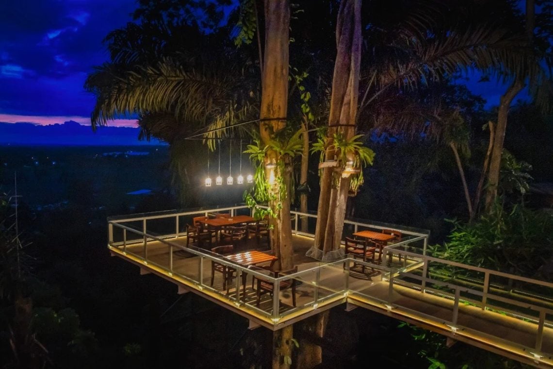 Kafe Tebing Jember: Nongkrong Asyik dengan Nuansa Alam Menyegarkan 1 Kafe Tebing Jember