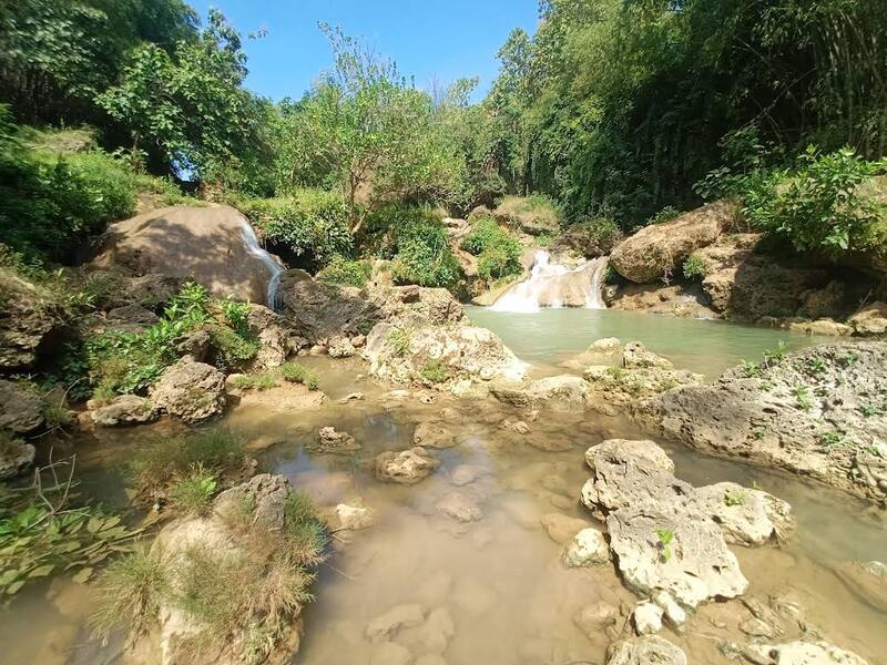 Air Terjun Banyulangse.