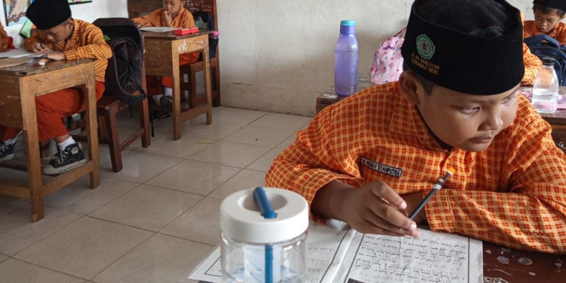 DPRD Kota Malang Minta Awasi Ketat Putusan SD-SMP Swasta Gratis, Awas Tuai Polemik Finansial 1 DPRD Kota Malang.