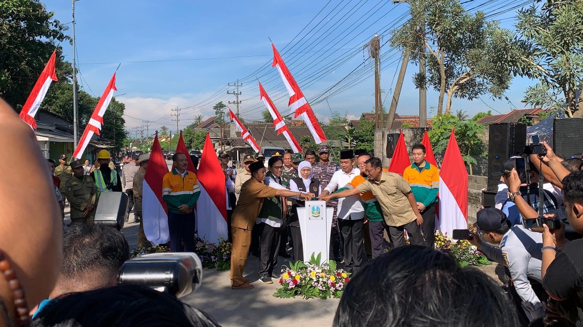 Gubernur Khofifah Indar Parawansa