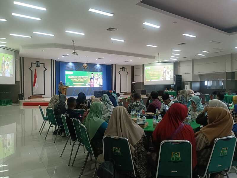 Kementerian P2MI Dorong Kepemilikan Hunian Terjangkau bagi Pekerja Migran Jember 1 Pekerja migran.