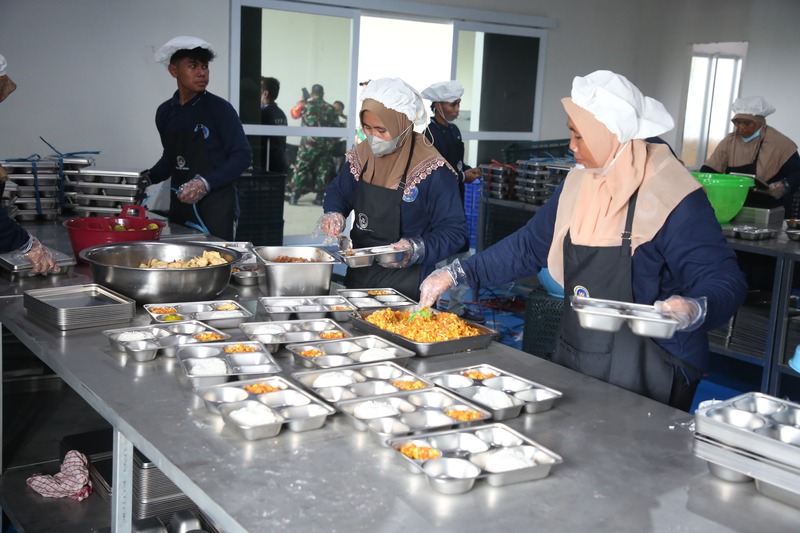 Makan Bergizi Gratis di Tuban.