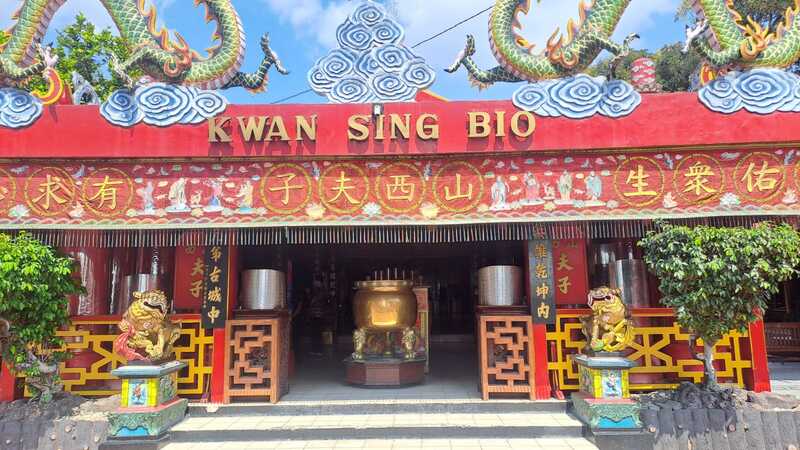 Klenteng Kwan Sing Bio di Tuban.