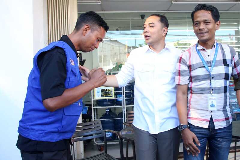 DPRD Surabaya Soroti Polemik Parkir Minimarket: Diduga 800 Gerai Langgar Aturan, PAD Terancam Bocor 4 DPRD Surabaya tanggapi segel minimarket.