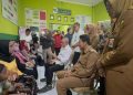Pemeriksaan kesehatan.