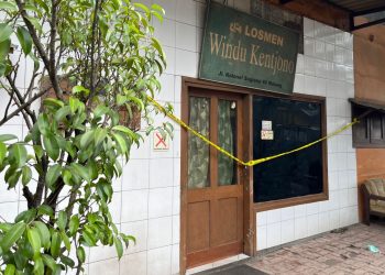 Wanita tewas di losmen Malang.