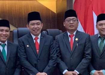 Posisi struktural.