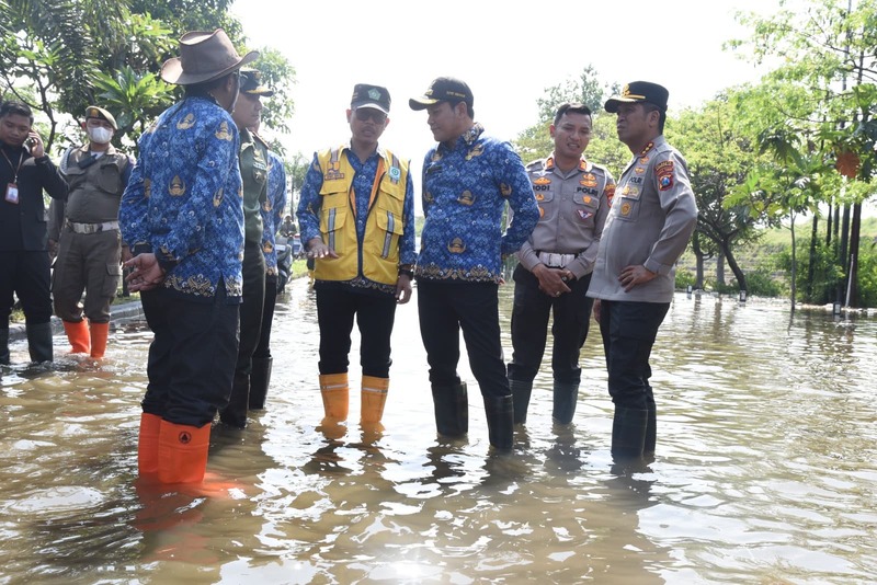 Banjir di Sidoarjo.
