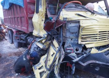 Sopir truk tangki Pertamina.