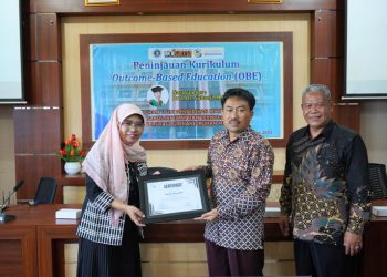 Prodi Matematika Unikama Tinjau Kurikulum OBE, Kupas Akreditasi Terbaru Versi 2.0 4 Prodi Matematika Unikama.