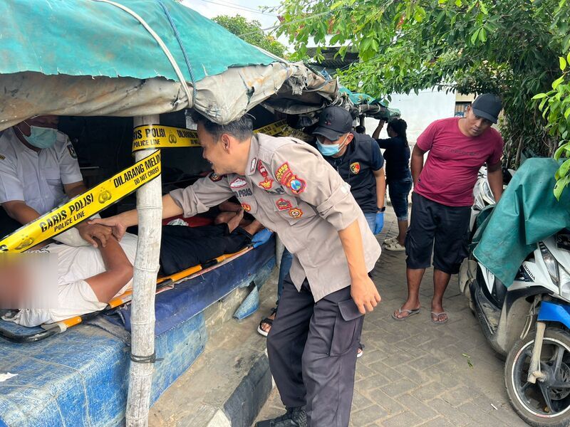 Usai Antar Muatan, Sopir Truk Asal Rembang Meninggal Mendadak di SPBU Tuban 2 Sopir truk di Tuban.