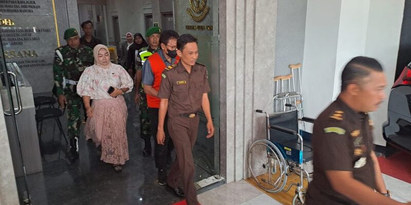 Jaksa Tuntut Dua Terdakwa Korupsi di Tuban dengan Hukuman Berat, Negara Rugi Rp2,6 Miliar 2 Tuntutan terdakwa korupsi di Tuban.