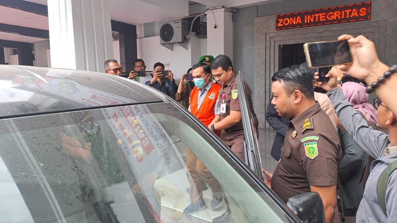 Jaksa Tuntut Dua Terdakwa Korupsi di Tuban dengan Hukuman Berat, Negara Rugi Rp2,6 Miliar 3 Hukuman terdakwa korupsi di Tuban.