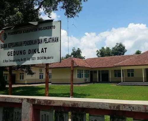 Jelang Tahun Ajaran Baru, Formasi Guru di Sekolah Rakyat Mojokerto Belum Jelas 1 Guru di Sekolah Rakyat Mojokerto.