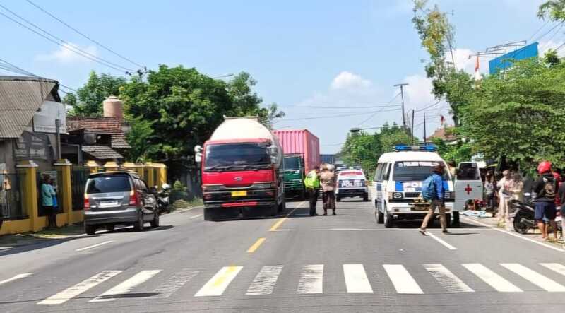 Dua Pelajar Lamongan Tewas Ditabrak Bus Pariwisata di Jalur Pantura Tuban 1 Jalur Pantura Tuban.